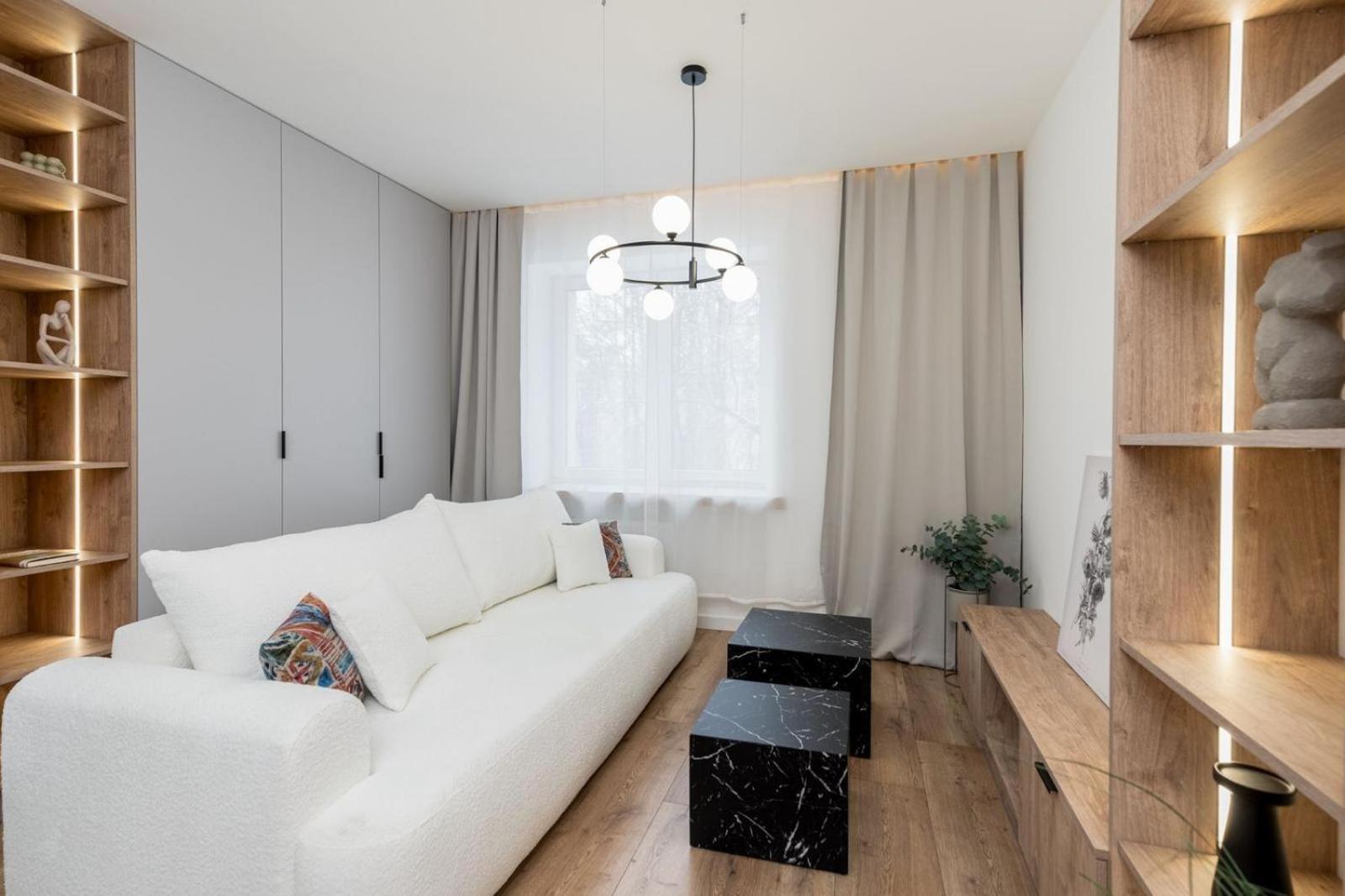 Royal Center Apartment